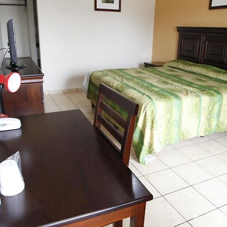 Apart Hotel Pico Bonito La Ceiba Kamer foto