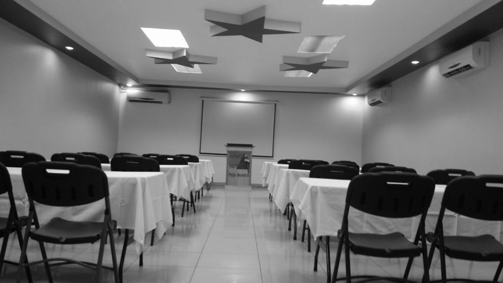 Apart Hotel Pico Bonito La Ceiba Buitenkant foto