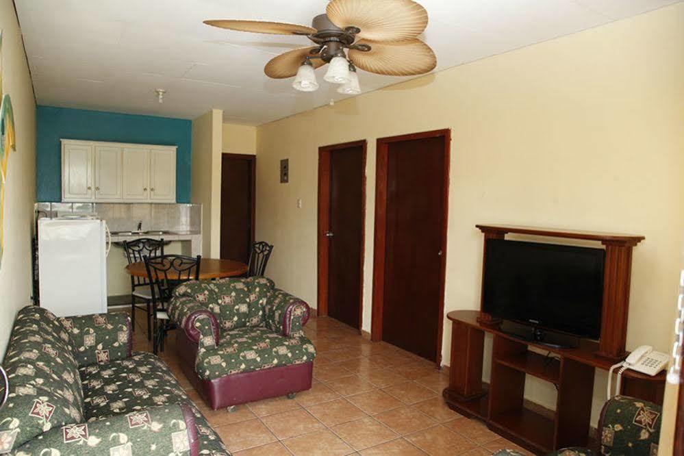 Apart Hotel Pico Bonito La Ceiba Buitenkant foto